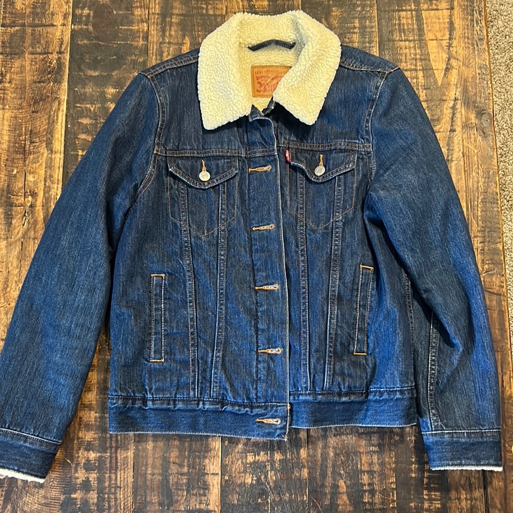Levi’s Sherpa lined jacket